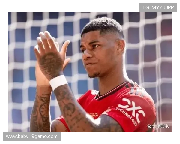 足球明星与小球迷之间的温馨互动与影响力塑造的深厚情感纽带